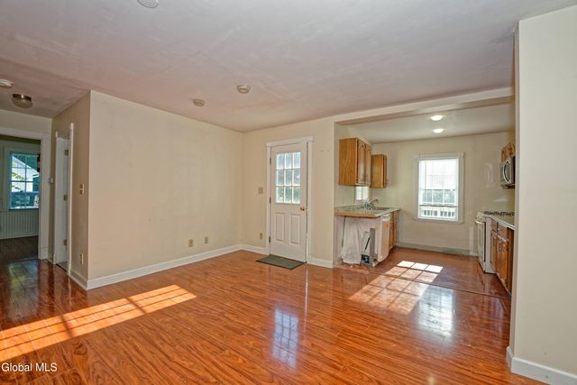 109 Schermerhorn Road, Rotterdam, NY 12306