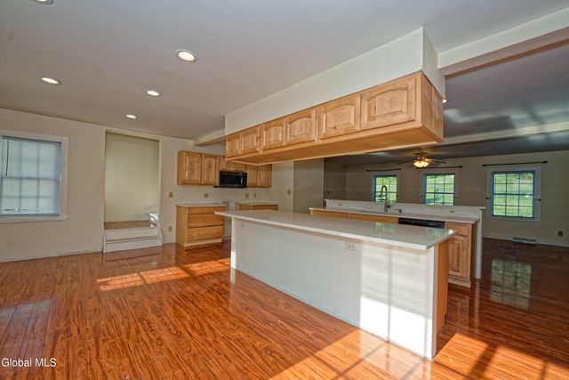 109 Schermerhorn Road, Rotterdam, NY 12306