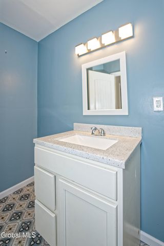 109 Schermerhorn Road, Rotterdam, NY 12306