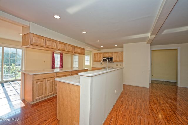 109 Schermerhorn Road, Rotterdam, NY 12306