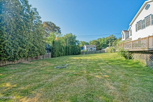 109 Schermerhorn Road, Rotterdam, NY 12306