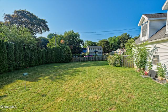 109 Schermerhorn Road, Rotterdam, NY 12306