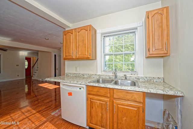 109 Schermerhorn Road, Rotterdam, NY 12306