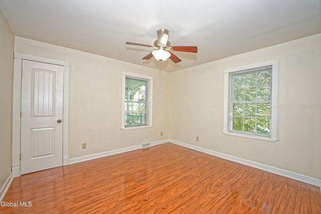 109 Schermerhorn Road, Rotterdam, NY 12306