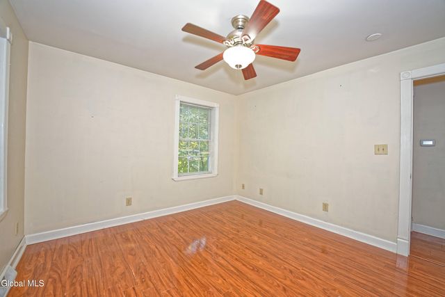 109 Schermerhorn Road, Rotterdam, NY 12306