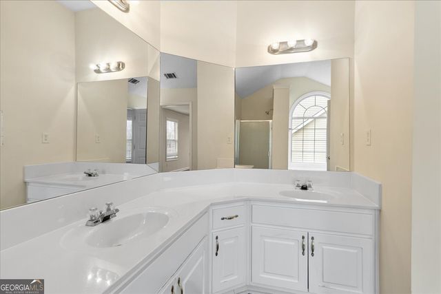 128 Rendition Drive, Mcdonough, GA 30253