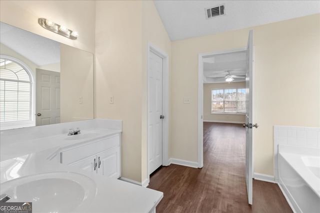 128 Rendition Drive, Mcdonough, GA 30253