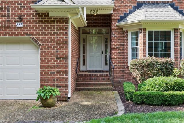 232 Pasture LN, Yorktown, VA 23693