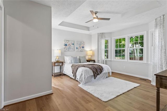 232 Pasture LN, Yorktown, VA 23693