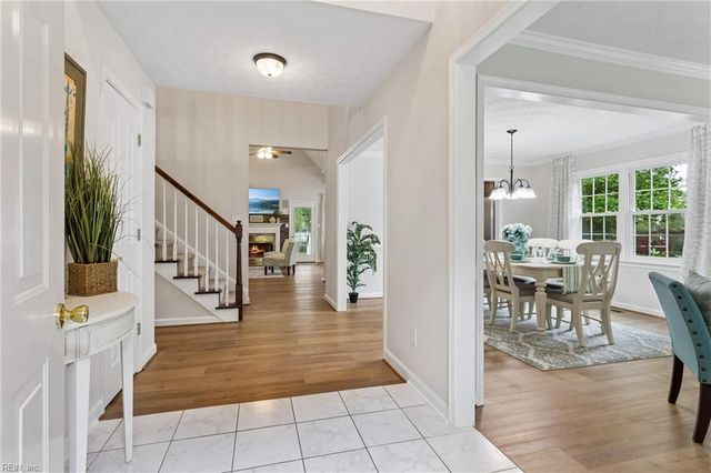 232 Pasture LN, Yorktown, VA 23693