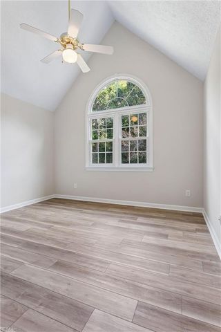 232 Pasture LN, Yorktown, VA 23693
