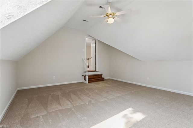 232 Pasture LN, Yorktown, VA 23693