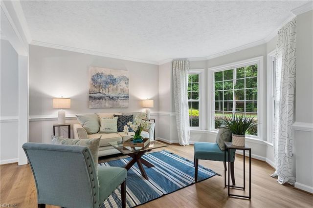 232 Pasture LN, Yorktown, VA 23693