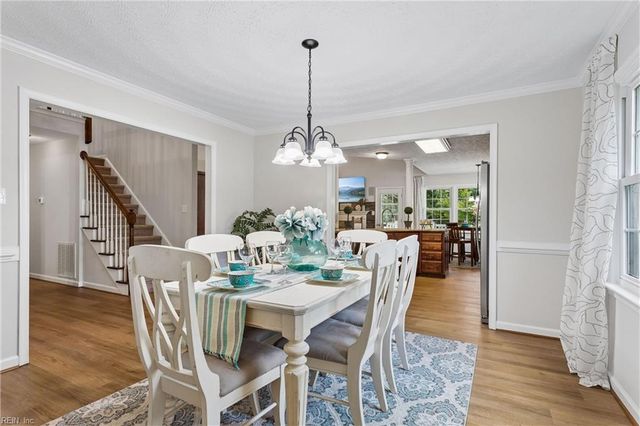 232 Pasture LN, Yorktown, VA 23693