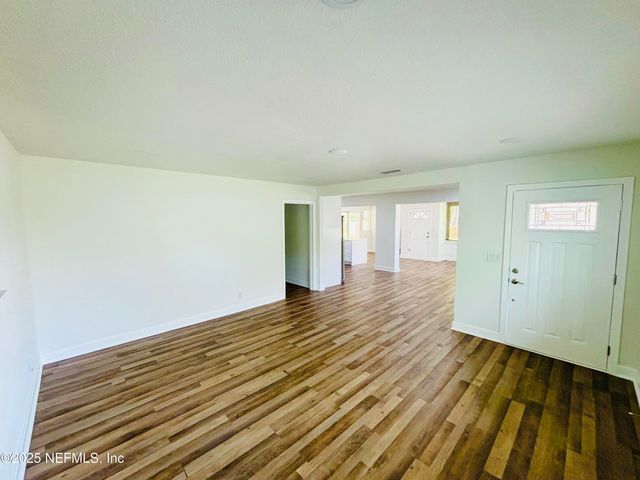 6678 S NORDE Drive, Jacksonville, FL 32244