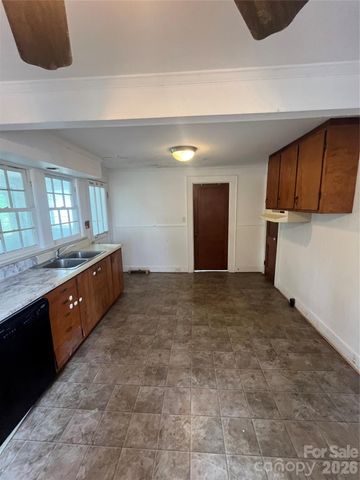 503 Aquadale Road, Albemarle, NC 28001