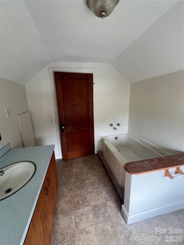 503 Aquadale Road, Albemarle, NC 28001