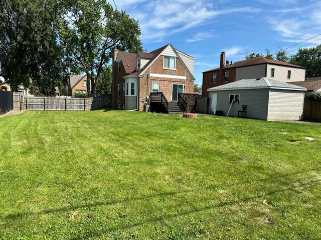 9520 S Ridgeway Avenue, Evergreen Park, IL 60805