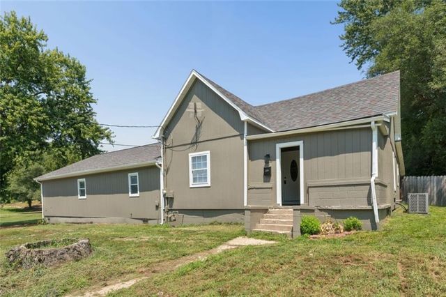 806 W Lexington Street, Richmond, MO 64085