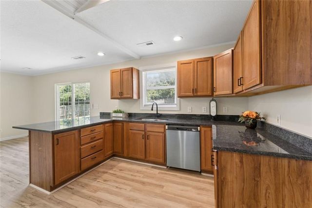 806 W Lexington Street, Richmond, MO 64085