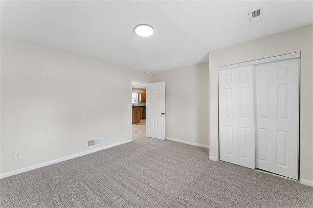 806 W Lexington Street, Richmond, MO 64085