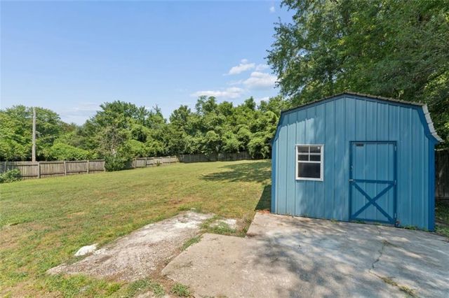 806 W Lexington Street, Richmond, MO 64085
