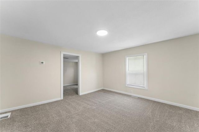 806 W Lexington Street, Richmond, MO 64085