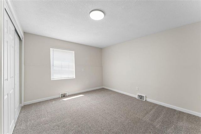 806 W Lexington Street, Richmond, MO 64085