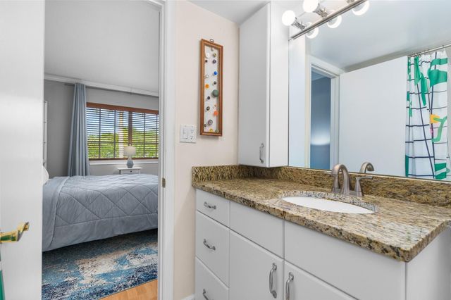 300 NE 19th Ct 201N, Wilton Manors, FL 33305