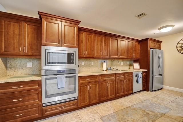 300 NE 19th Ct 201N, Wilton Manors, FL 33305