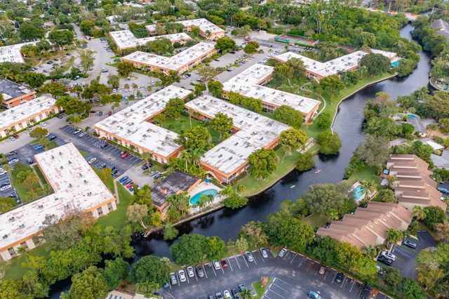 300 NE 19th Ct 201N, Wilton Manors, FL 33305