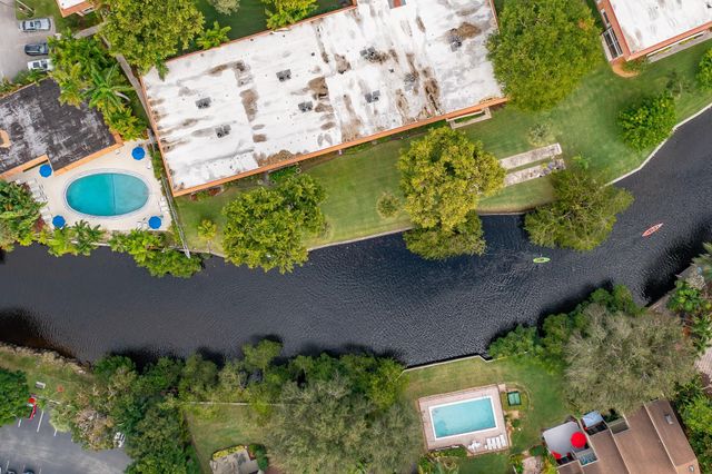 300 NE 19th Ct 201N, Wilton Manors, FL 33305