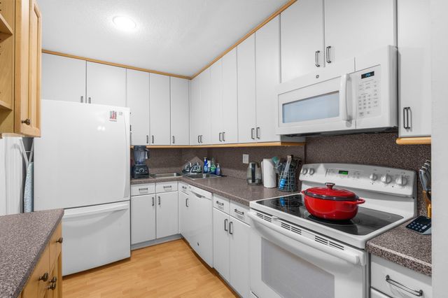 300 NE 19th Ct 201N, Wilton Manors, FL 33305