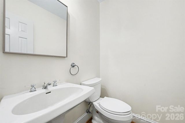 212 Rose Arbor Lane, Matthews, NC 28105
