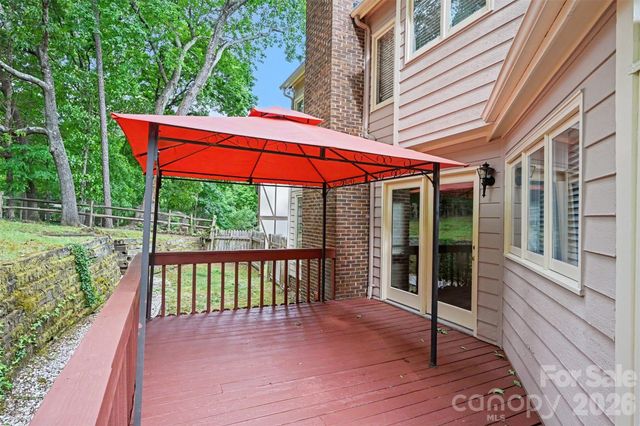 212 Rose Arbor Lane, Matthews, NC 28105