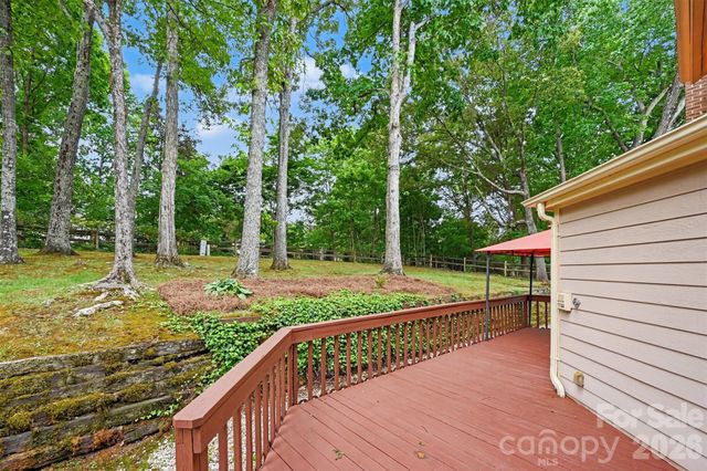 212 Rose Arbor Lane, Matthews, NC 28105