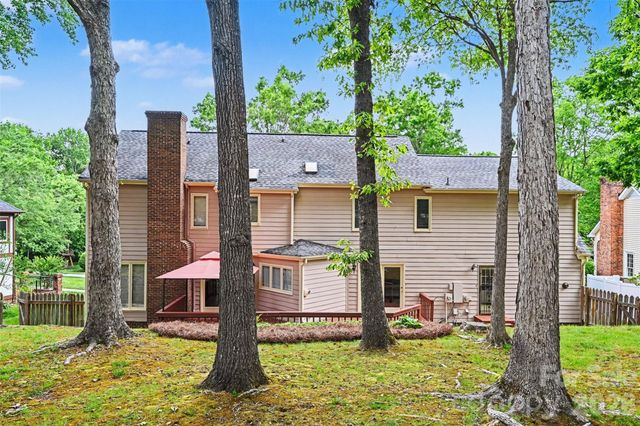 212 Rose Arbor Lane, Matthews, NC 28105
