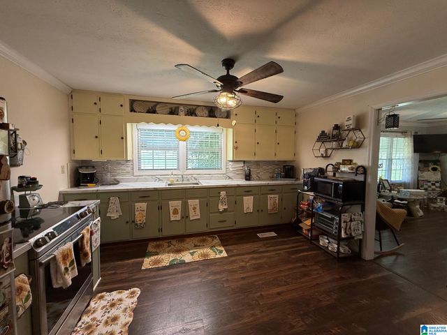 1850 PLEASANT VALLEY ROAD, Gallant, AL 35972