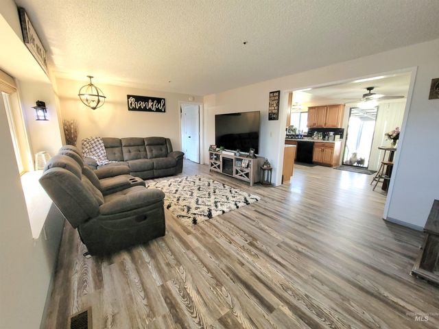 3725 18th St., Lewiston, ID 83501