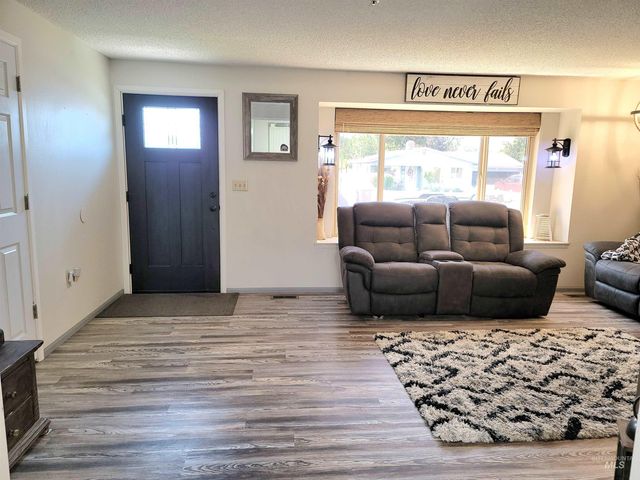 3725 18th St., Lewiston, ID 83501