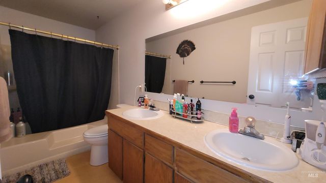 3725 18th St., Lewiston, ID 83501