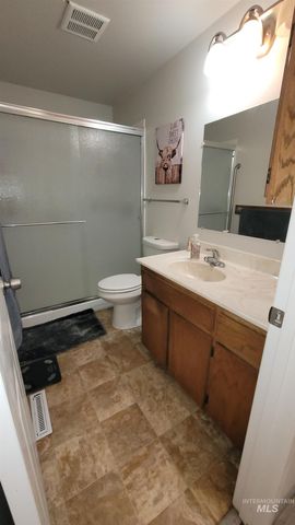 3725 18th St., Lewiston, ID 83501