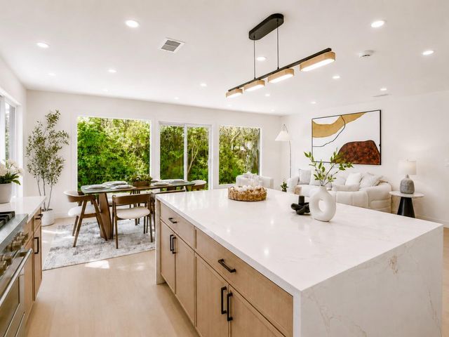 442 E Ferndale Avenue, Sunnyvale, CA 94085