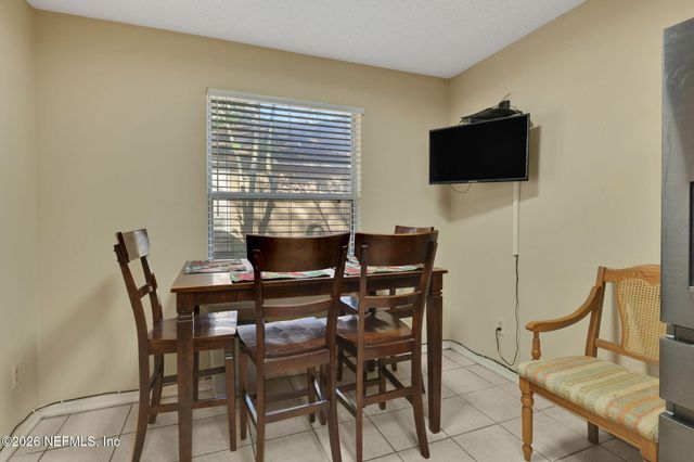 8457 SUGARTREE Drive, Jacksonville, FL 32244