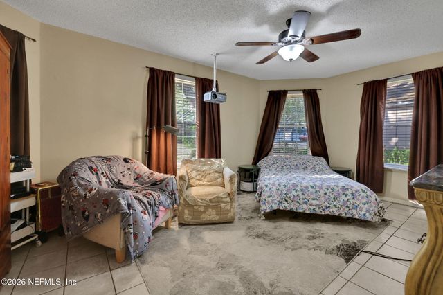 8457 SUGARTREE Drive, Jacksonville, FL 32244