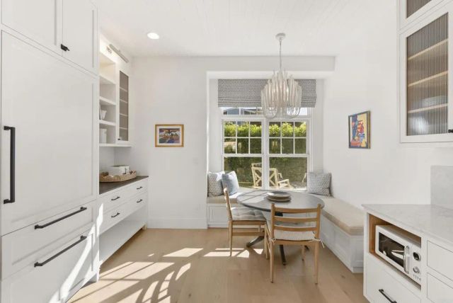 210 Estrella St, Solana Beach, CA 92075