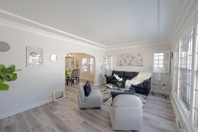 4182 N 13th STREET, Milwaukee, WI 53209