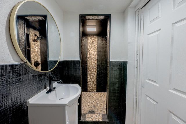 4182 N 13th STREET, Milwaukee, WI 53209