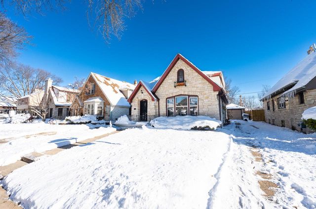 4182 N 13th STREET, Milwaukee, WI 53209