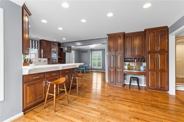 8709 Sturbridge Drive, Sycamore Twp, OH 45236